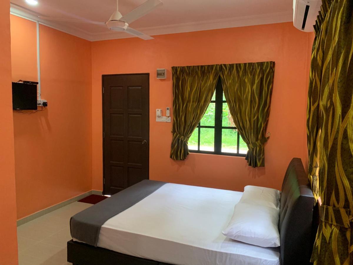 Chalet Latip D'Ayer Itam Hotel Kampong Ayer Hitam  Exterior photo