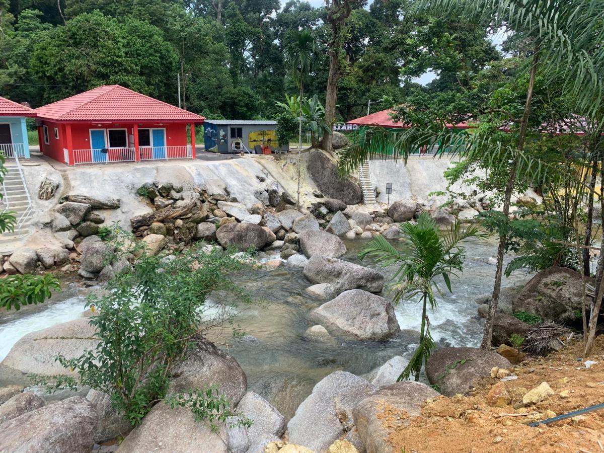 Chalet Latip D'Ayer Itam Hotel Kampong Ayer Hitam  Exterior photo